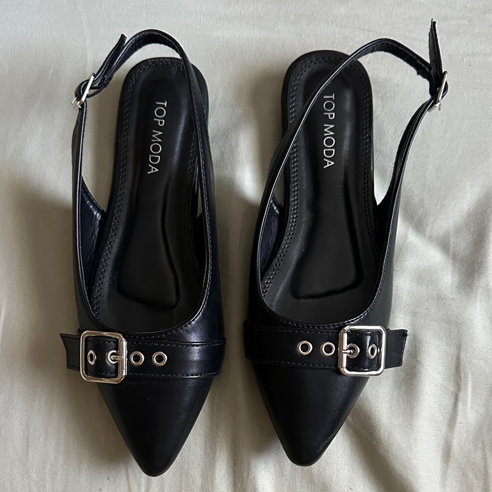TOP Moda Black Buckle Slingback Flats